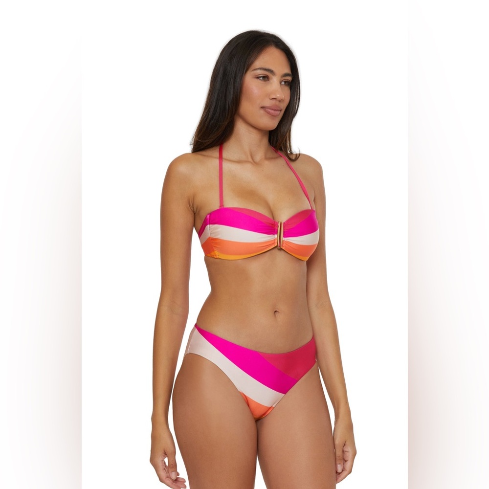 TRINA TURK
Sunburst Hipster Bikini
Beautiful colors - Picture 2 of 5